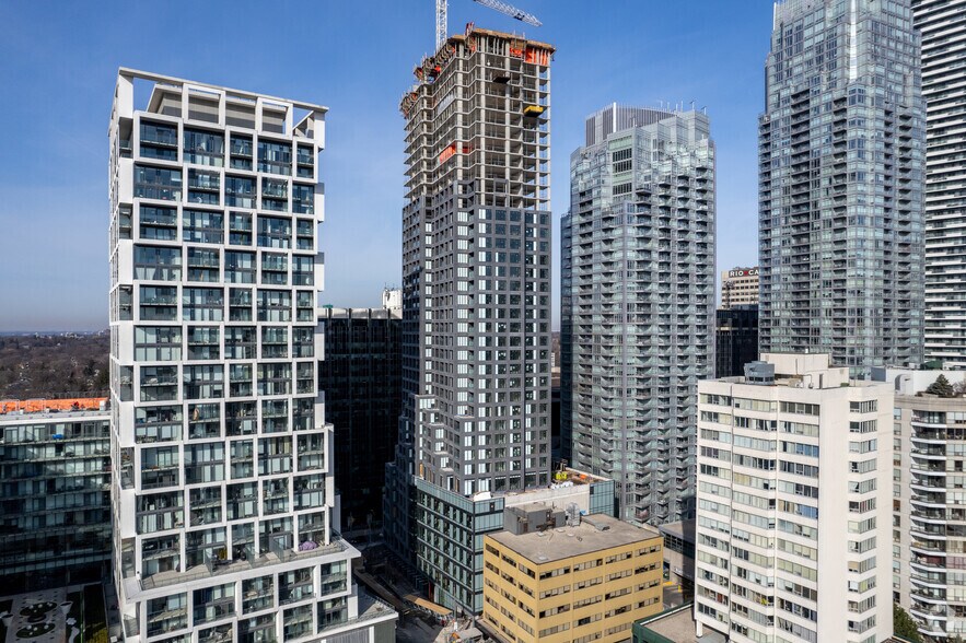 More Photos Of 2161 Yonge St, Toronto Apartments For Sale