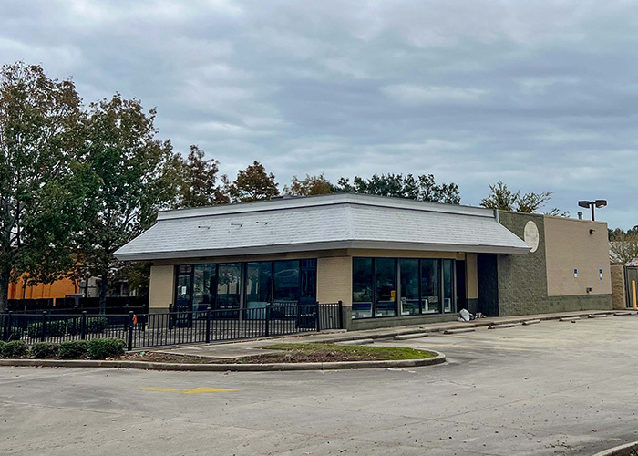 Primary Photo Of 3114 Pontchartrain Dr, Slidell Restaurant For Lease