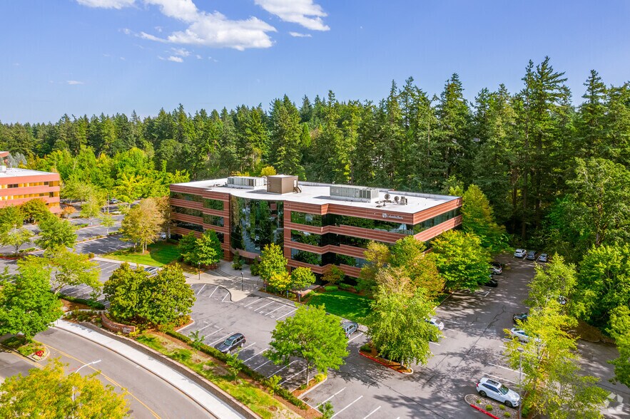 More Photos Of 4949 Meadows Rd, Lake Oswego Unknown For Lease