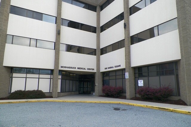More Photos Of 1 Randall Sq, Providence Medical For Sale
