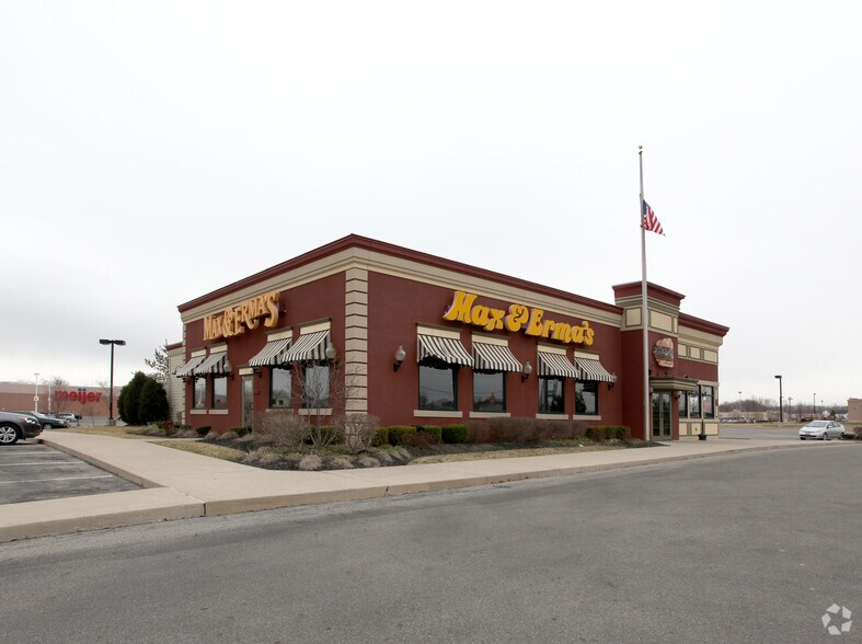 More Photos Of 8050 E Broad St, Reynoldsburg Restaurant For Lease