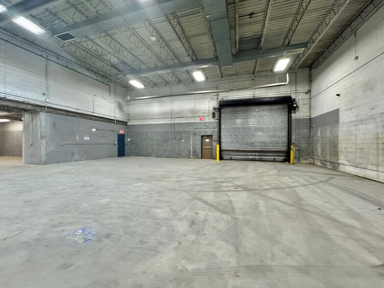 More Photos Of 130 Sheridan Blvd, Inwood Warehouse For Sale