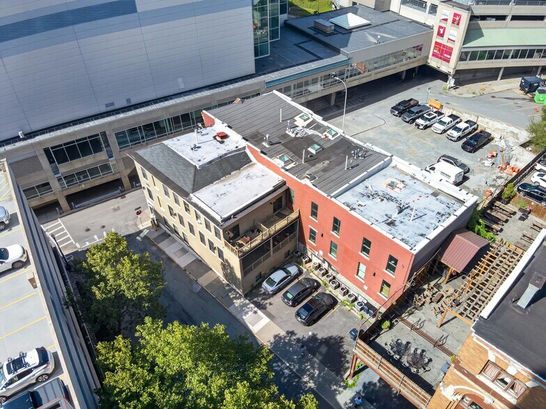 More Photos Of 83 Beaver St, Albany Apartments For Sale