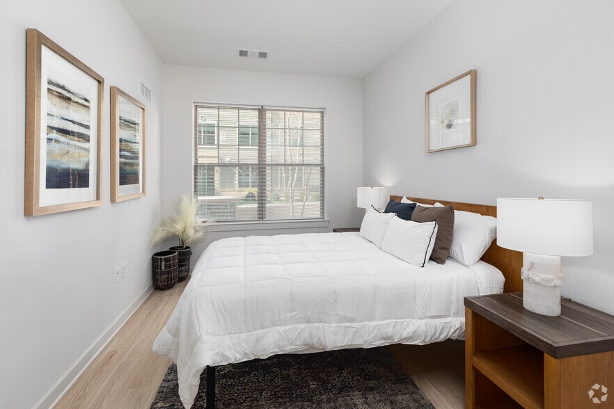 More Photos Of 4650 Van Buren St, Riverdale Park Apartments For Lease