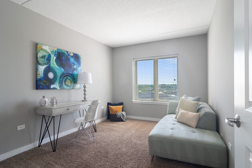 More Photos Of 1255 Town Center Rd, Vernon Hills Apartments For Lease