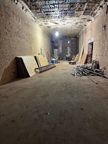 More Photos Of 206 Main St, Evansville Restaurant For Sale