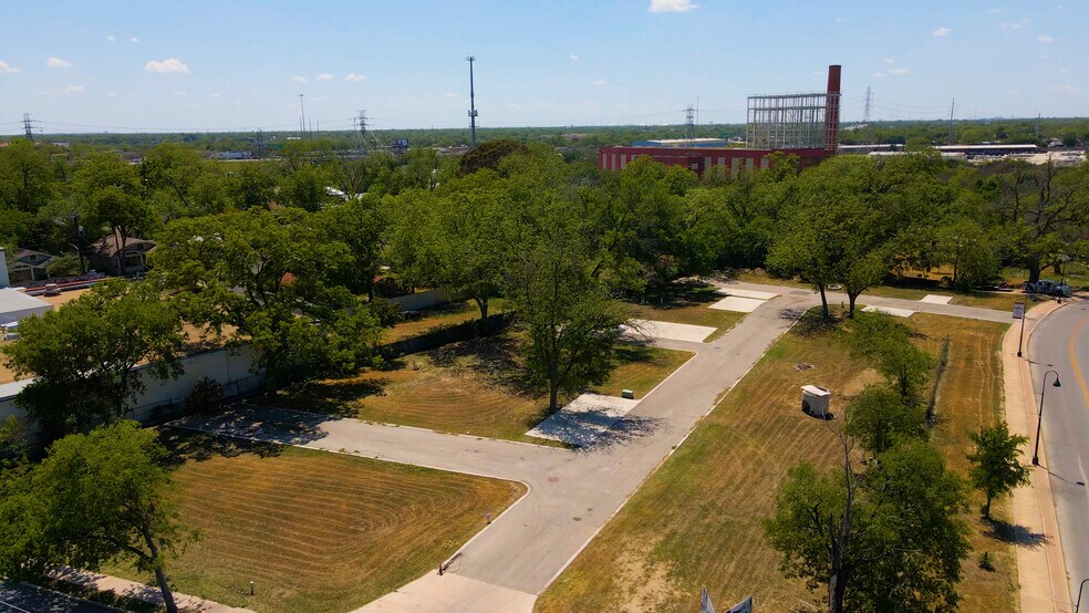 More Photos Of 519 Roosevelt Ave, San Antonio Land For Sale