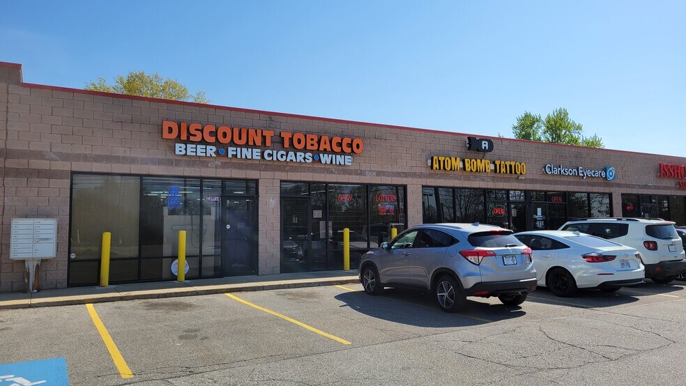 More Photos Of 34302 Euclid Ave, Willoughby General Retail For Lease