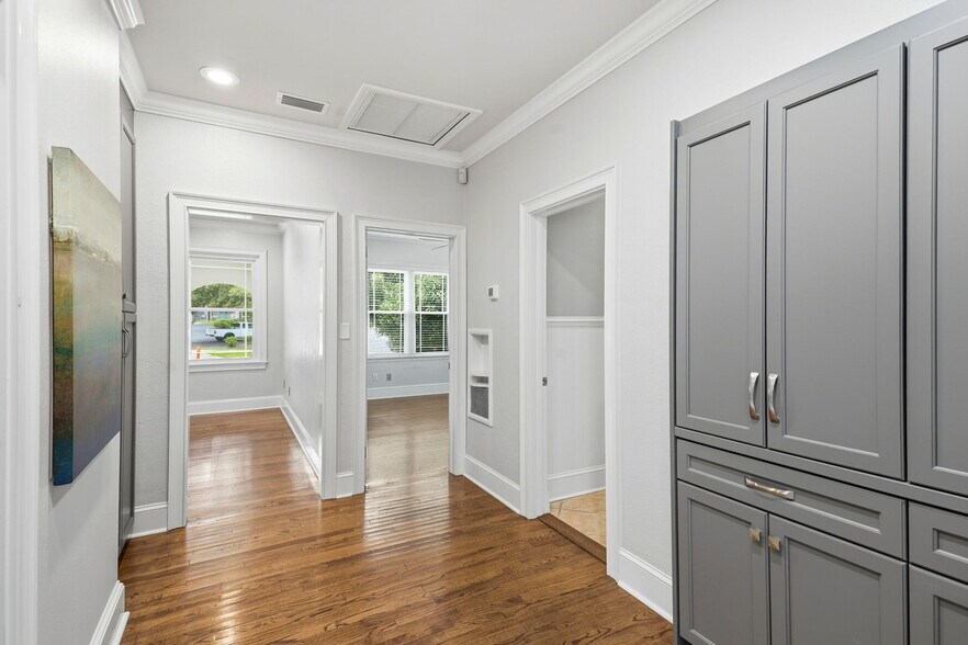 More Photos Of 537 E Park Ave, Tallahassee Office For Sale