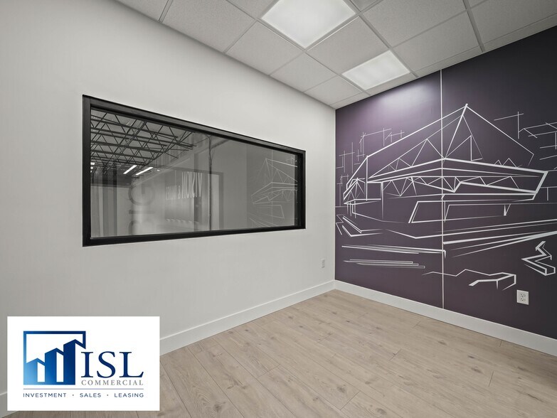 More Photos Of 1700 35th St, Orlando Warehouse For Lease