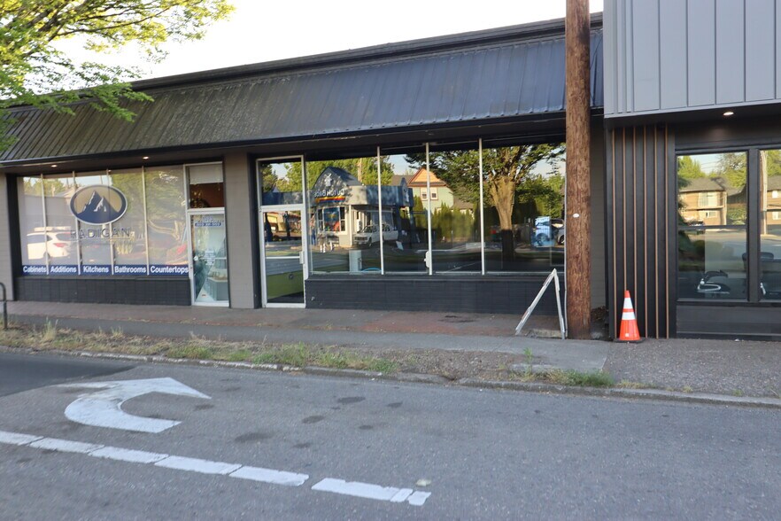 More Photos Of 1071-1073 Commercial St SE, Salem Storefront For Lease