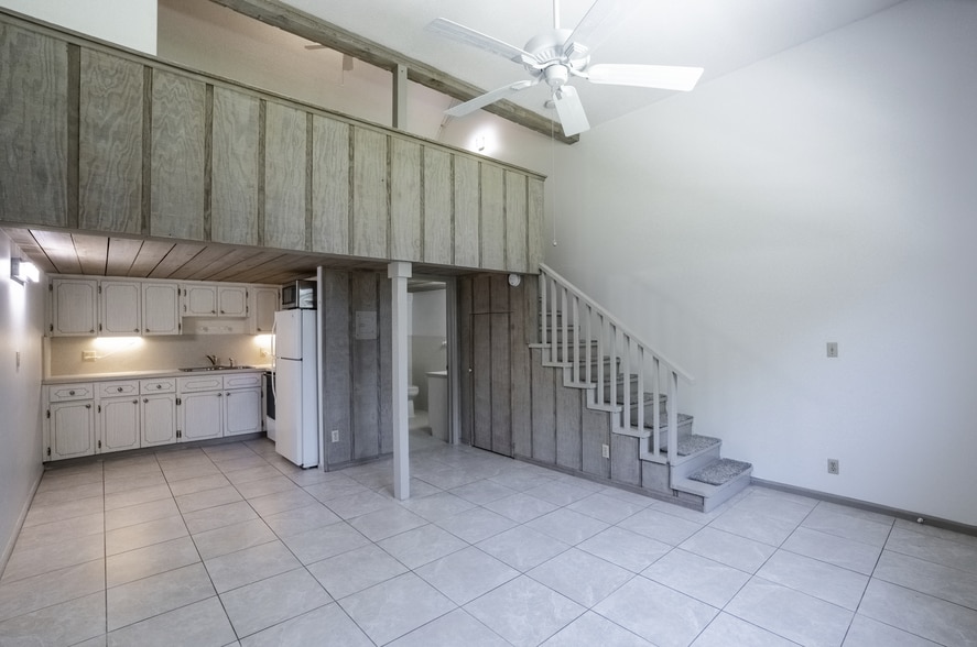 More Photos Of 325 NW Spanish River Blvd, Boca Raton Apartments For Sale