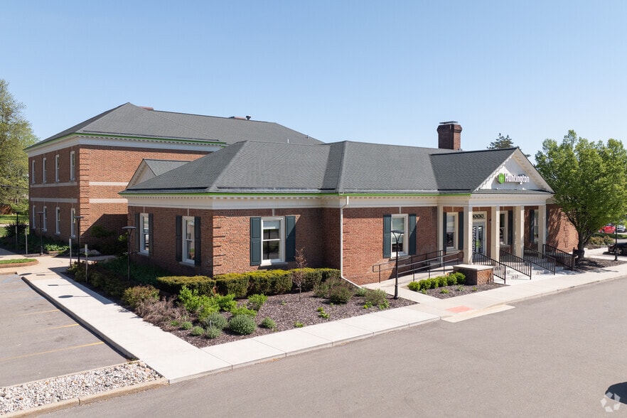 More Photos Of 627 E Main St SE, Caledonia Bank For Lease