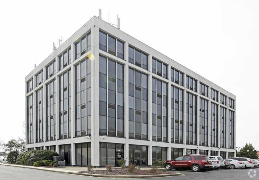 More Photos Of 2670 Crain Hwy, Waldorf Office For Lease