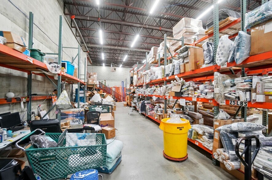 More Photos Of 50 Eswin St, Cincinnati Freestanding For Sale