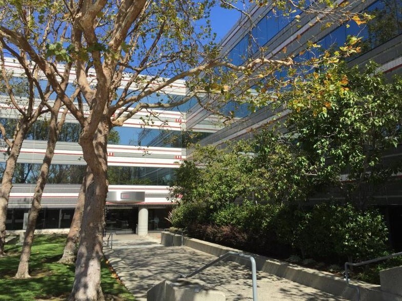 More Photos Of 2929 Campus Dr, San Mateo Unknown For Lease