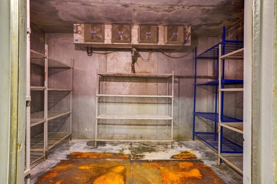 More Photos Of 2103 N Broadway, Poteau General Retail For Sale