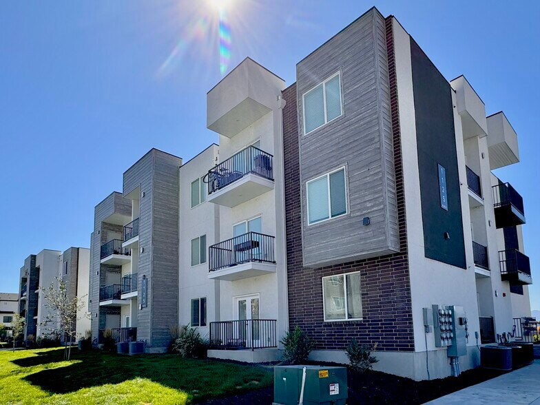 More Photos Of 1125 W 250 S, American Fork Apartments For Sale