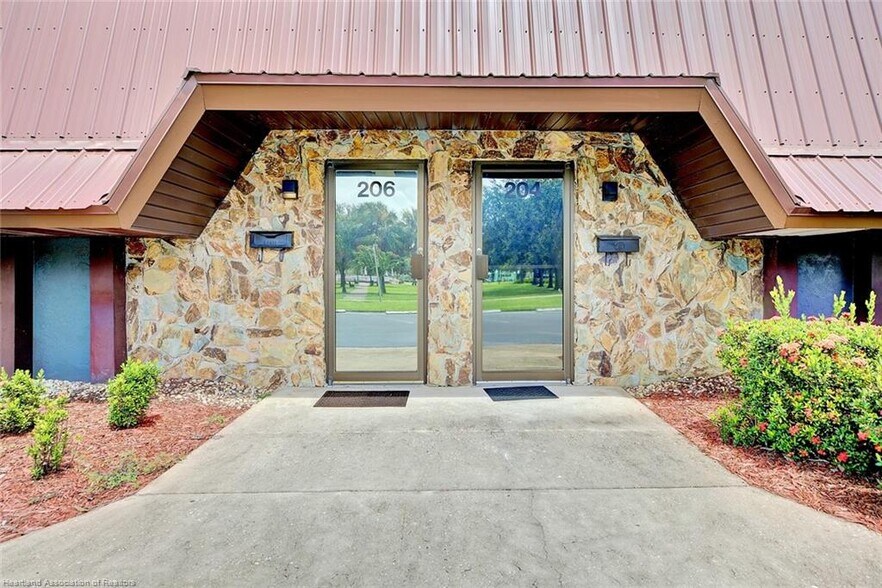 More Photos Of 204-206 W Interlake Blvd, Lake Placid Medical For Sale