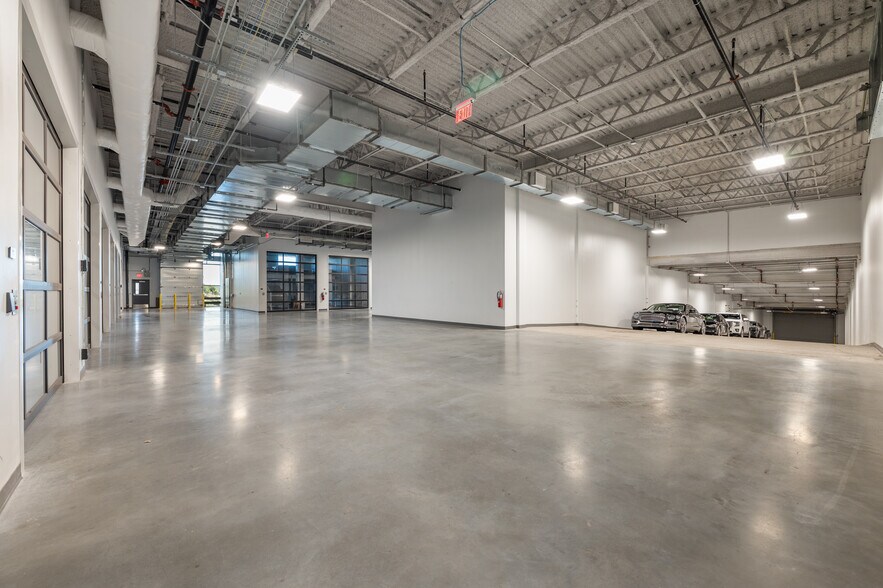 More Photos Of 4229 FM 620, Austin Showroom For Sale