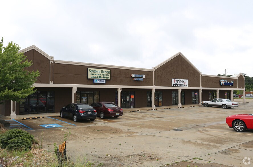 More Photos Of 3916 US-80, Phenix City Storefront Retail Office For Lease