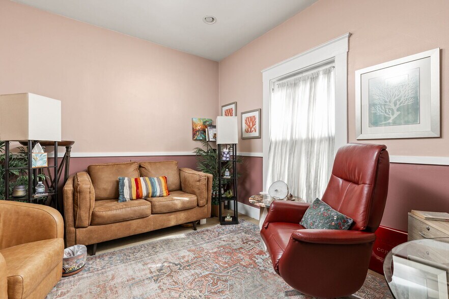More Photos Of 6408 N Carrollton Ave, Indianapolis Office For Sale