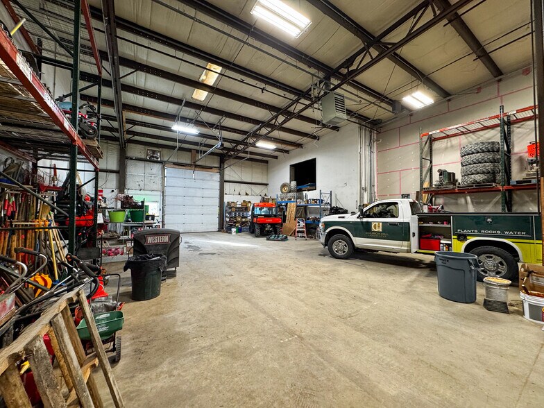 More Photos Of 823 Ferry Rd, Charlotte Industrial For Sale