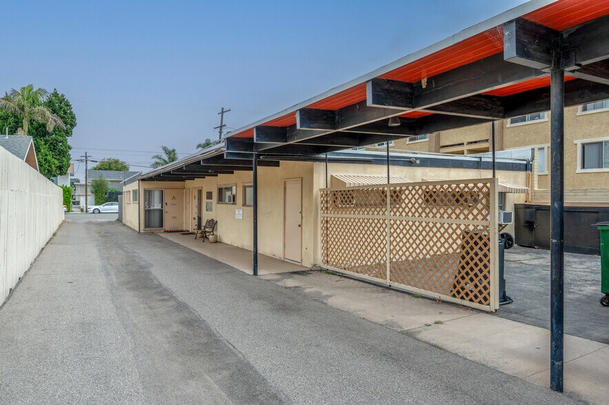 More Photos Of 181 E 18th St, Costa Mesa Medical For Lease