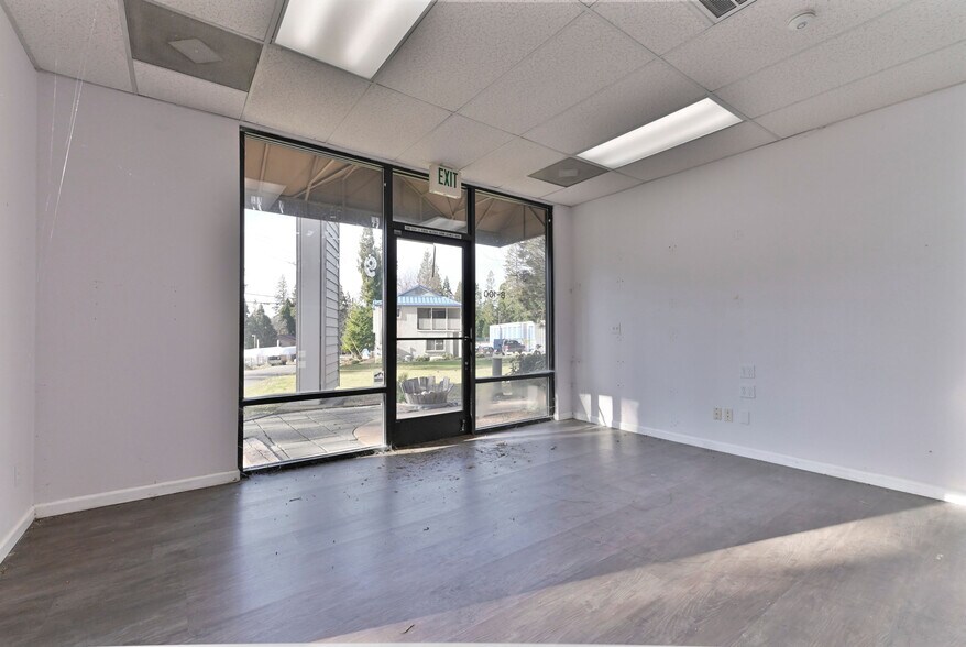 More Photos Of 1111 Dunbar Rd, Arnold Office For Sale