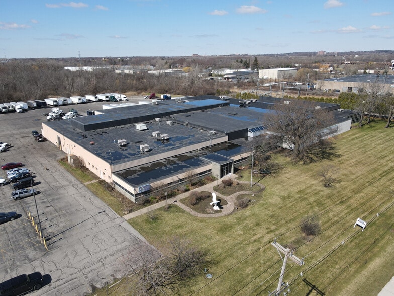 More Photos Of 3111 Winton Rd S, Rochester Office For Sale