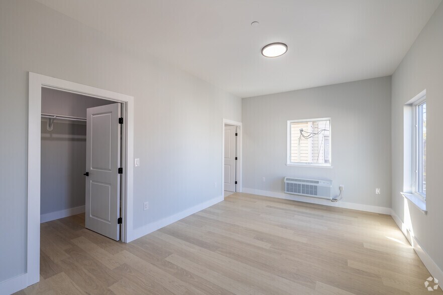 More Photos Of 34-40 Hudson St, Newark Apartments For Lease