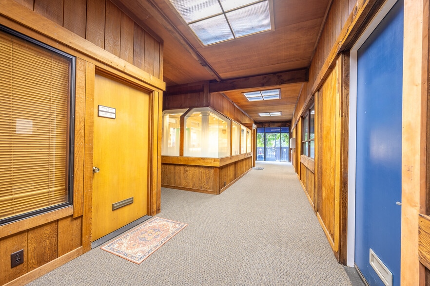 More Photos Of 1036 Sir Francis Drake Blvd, Kentfield Office For Sale