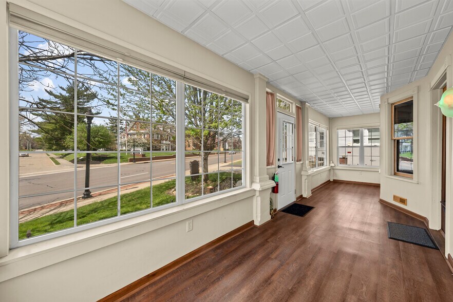 More Photos Of 832 S Main St, Canton Specialty For Sale