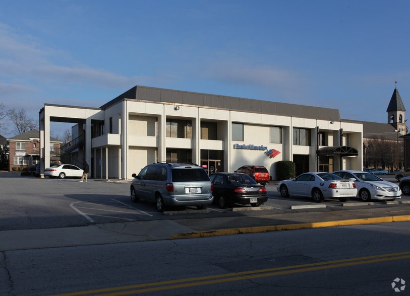 More Photos Of 402 Washington St, Gainesville Office For Lease