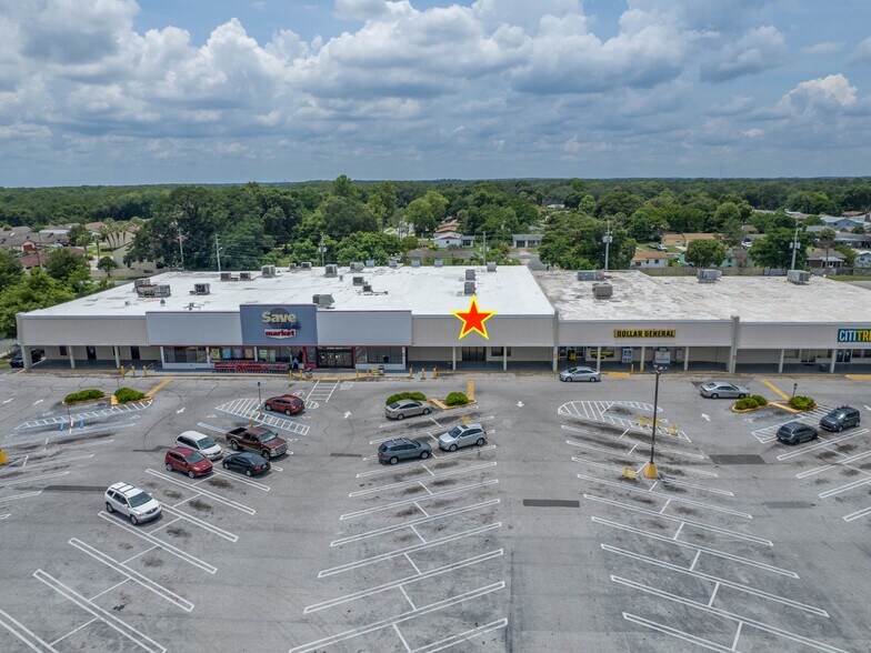 More Photos Of 1415 S 14th St, Leesburg Unknown For Lease