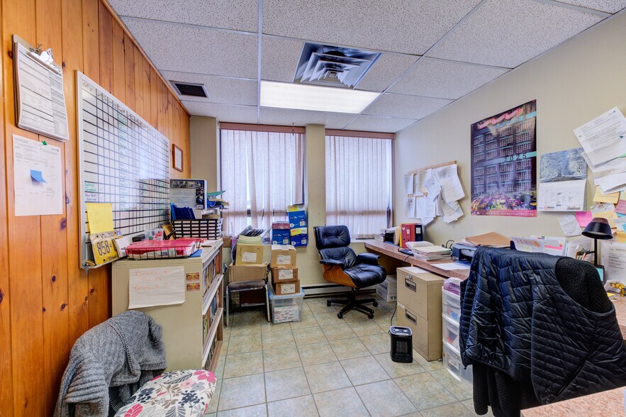 More Photos Of 9 Hawk St, Nanticoke Industrial For Sale