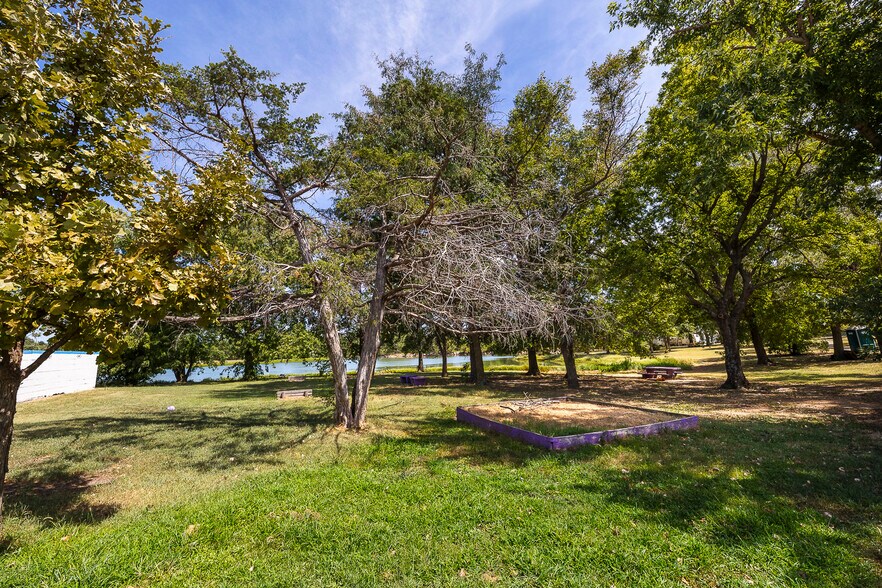 More Photos Of 2206 E 101st St N, Valley Center Specialty For Sale
