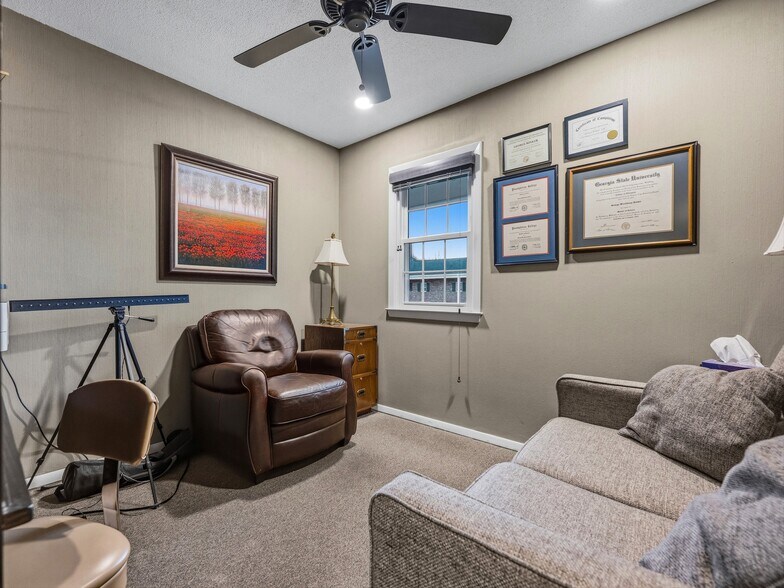 More Photos Of 5 Doctors Park, Asheville Medical For Sale