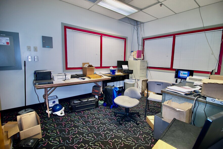 More Photos Of 157 Maple Carriage Dr, Lewisburg Bowling Alley For Sale