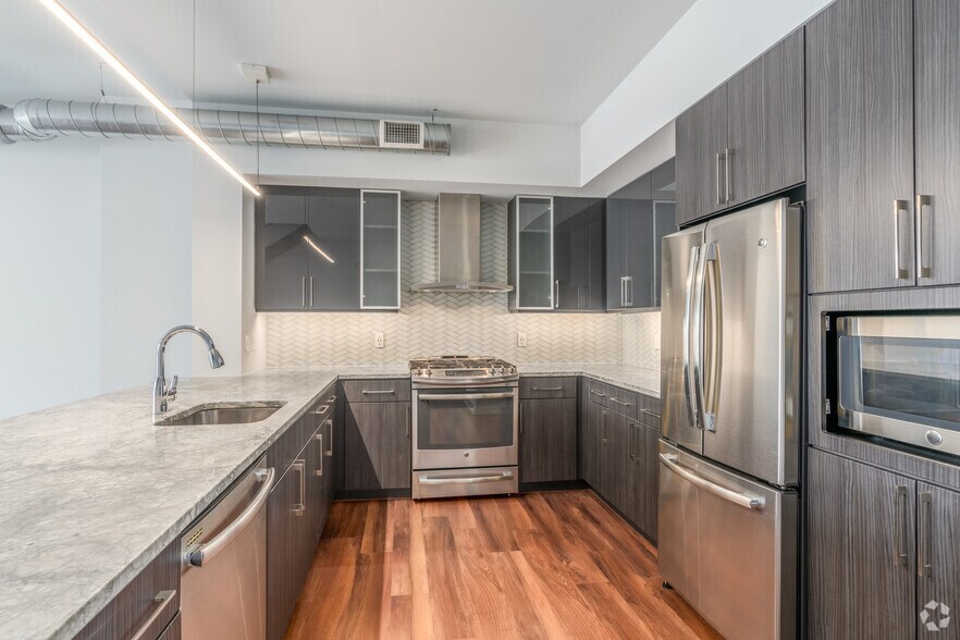 More Photos Of 1112-1128 Chestnut St, Philadelphia Apartments For Lease