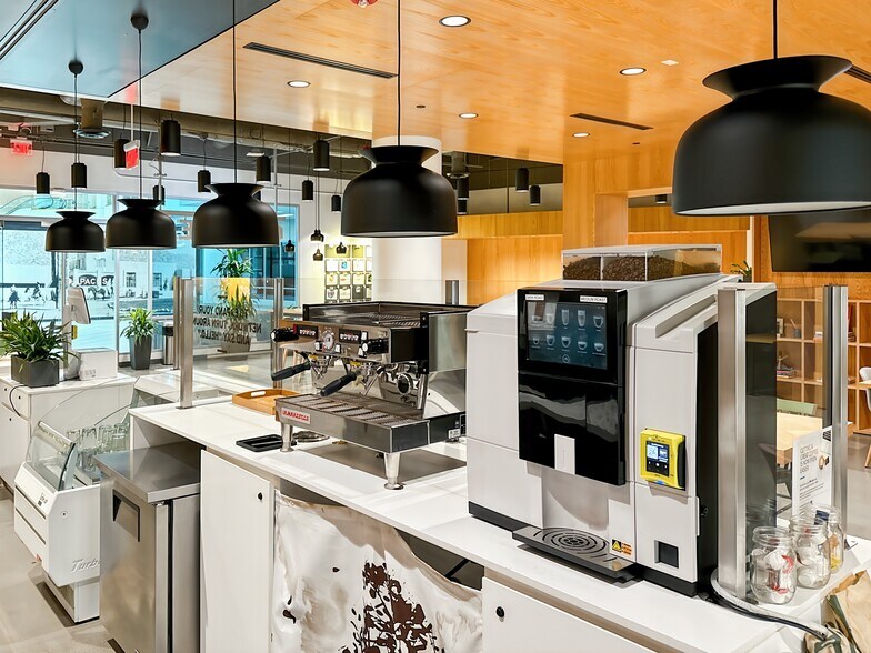 More Photos Of 4343 N Scottsdale Rd, Scottsdale Coworking Space