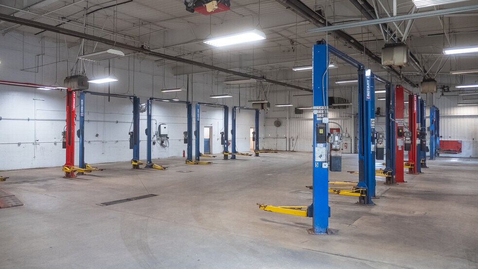 More Photos Of 4444 Highway 52 N, Rochester Auto Dealership For Sale