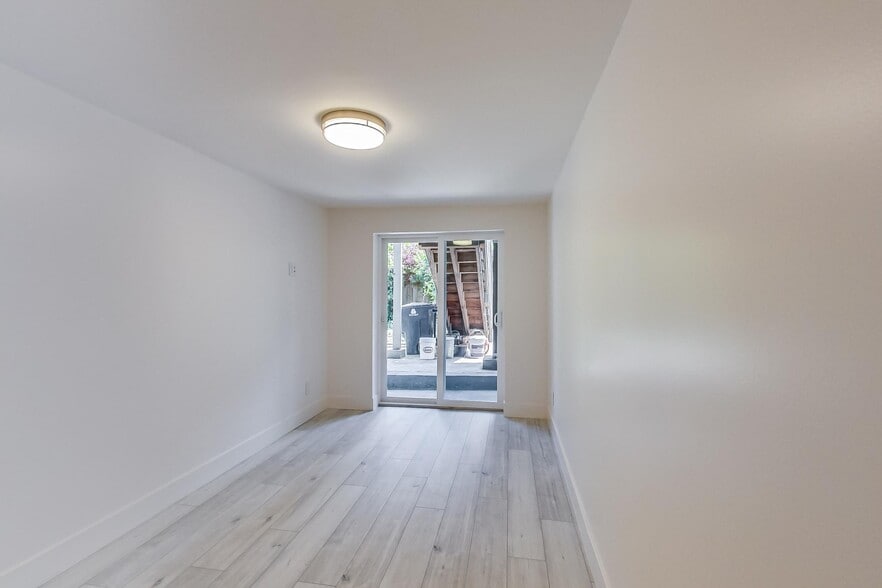 More Photos Of 751 Capp st, San Francisco Apartments For Sale