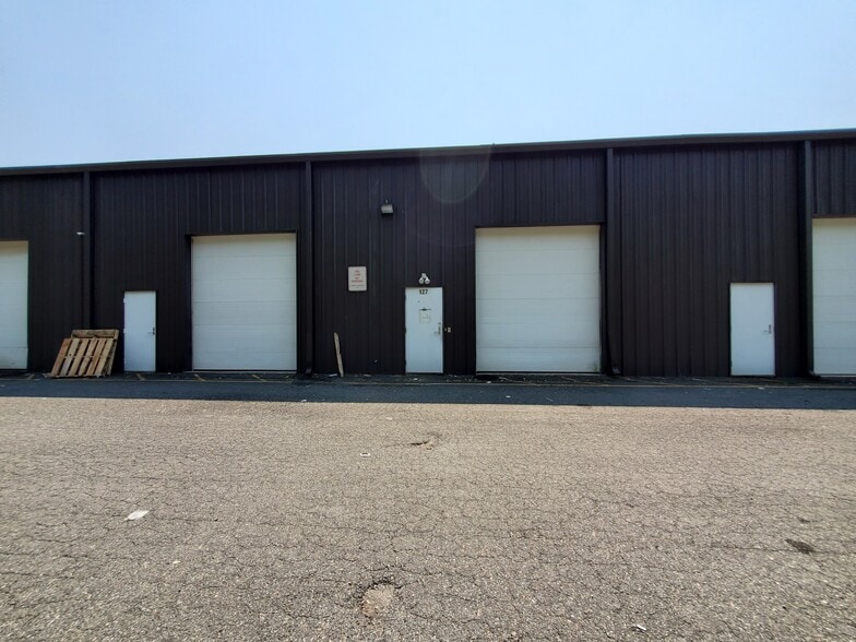 More Photos Of 3619 Richmond Hwy, Stafford Light Distribution For Lease