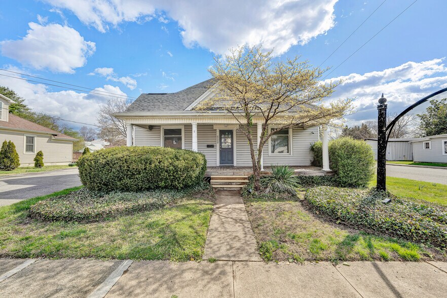 More Photos Of 628 S Colorado St, Salem Office For Sale