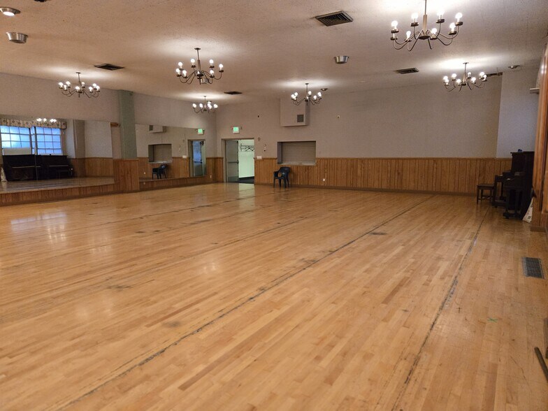 More Photos Of 714 SW 11th Ave, Portland Loft Creative Space For Lease