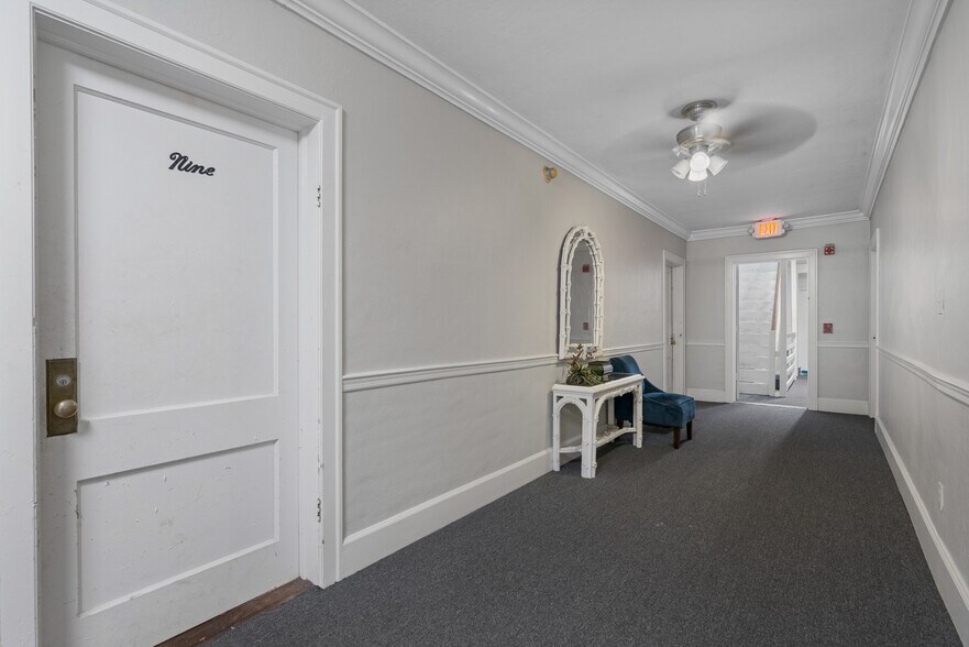 More Photos Of 124 Live Oak Ave, Daytona Beach Apartments For Sale