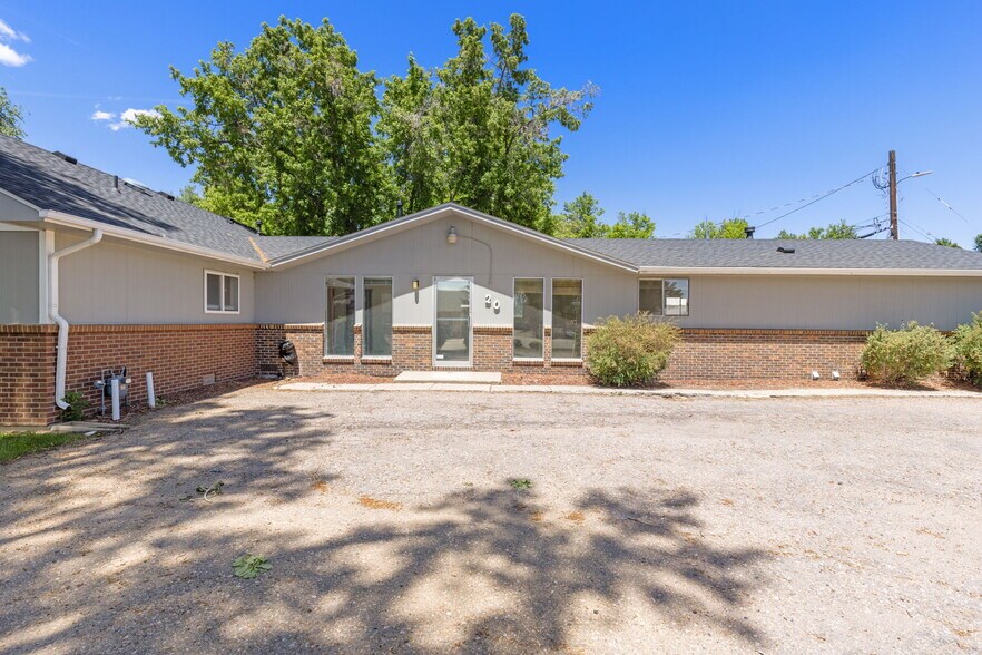 More Photos Of 20 3rd Ave, Longmont Medical For Sale