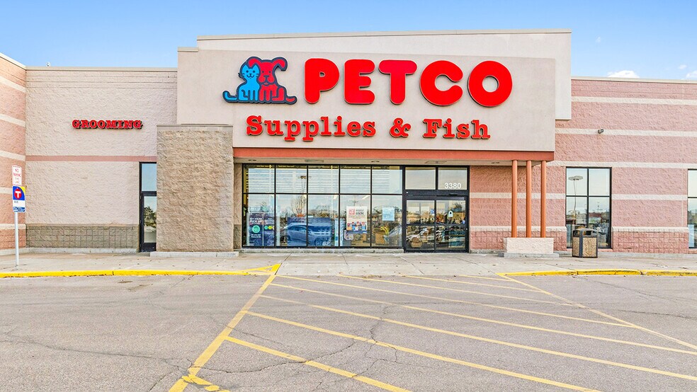 More Photos Of 3300-3550 124th Ave NW, Coon Rapids Unknown For Lease