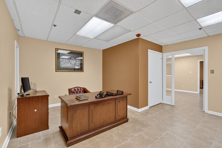More Photos Of 3713 S George Mason Dr, Falls Church Apartments For Sale